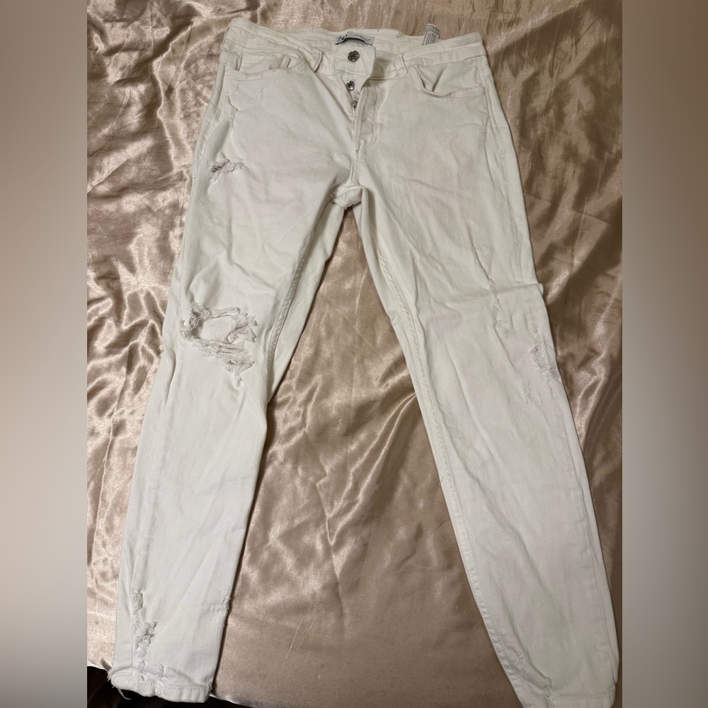 Zara Cream Distressed Skinny Jeans
